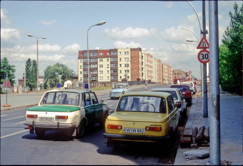 Ну и конечно, старый ГДРовский автопарк 1992 года остался только в воспоминаниях: