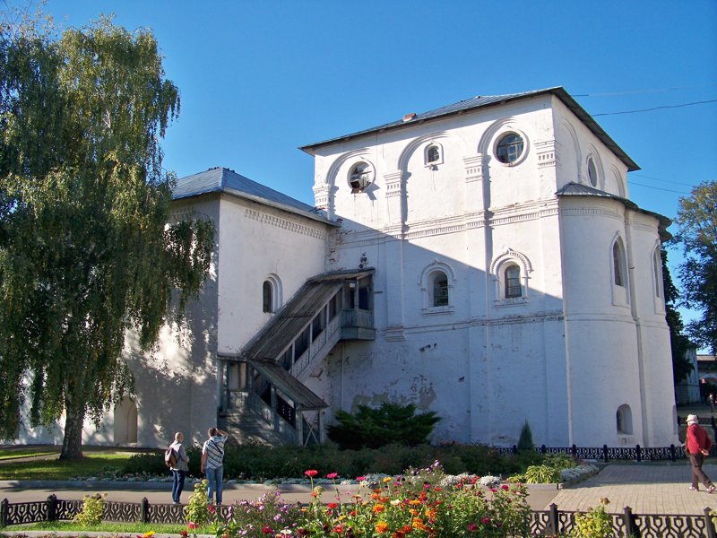 На территории Спасо-Преображенского монастыря в центре города