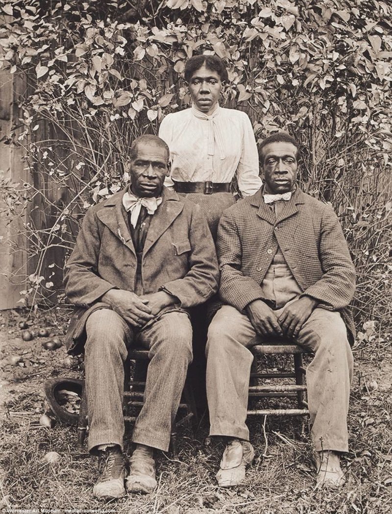 Коллекция семейных портретов афроамериканцев начала 20 века