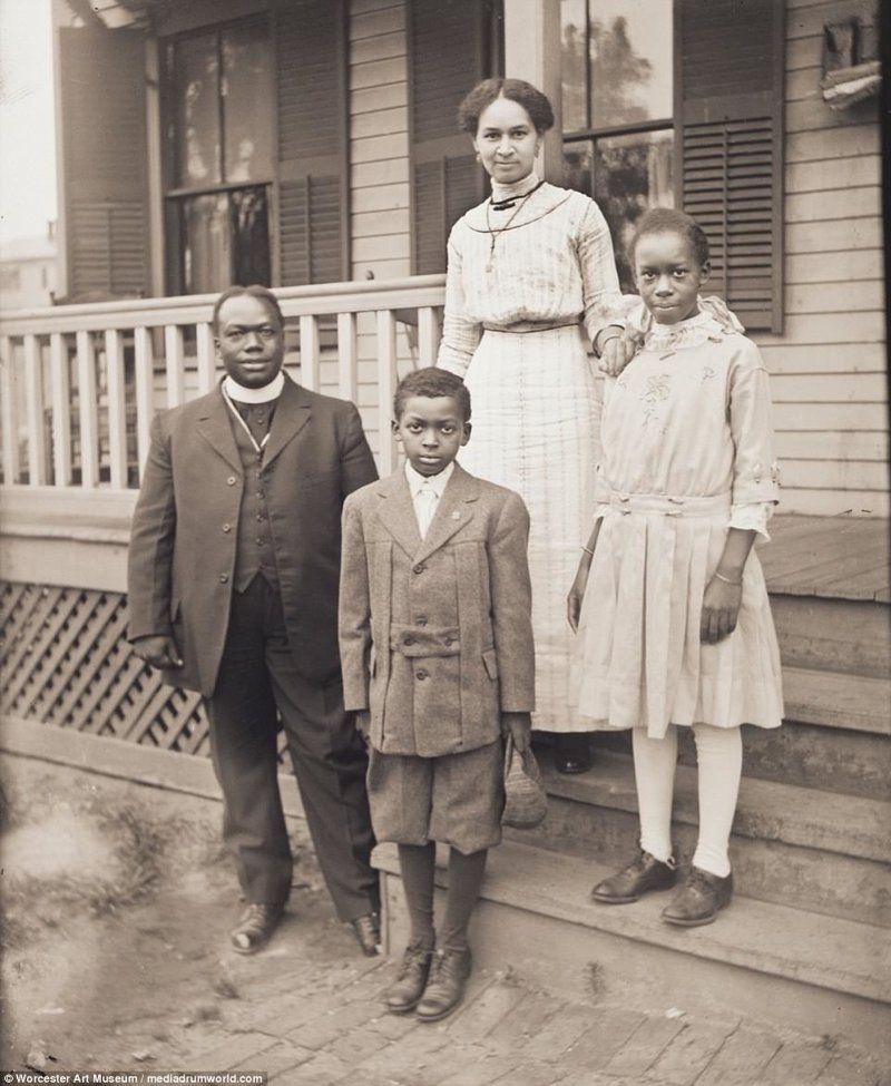 Коллекция семейных портретов афроамериканцев начала 20 века