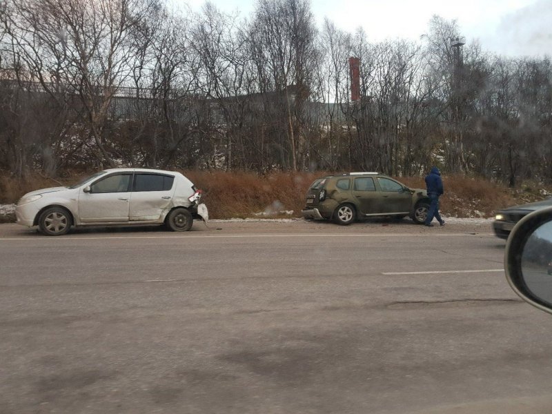 Авария дня. В Мурманске столкнулось четыре машины