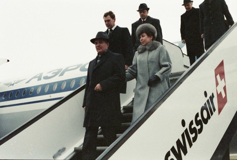 От Хрущевой до Путиной: как выглядели Первые Леди нашей страны