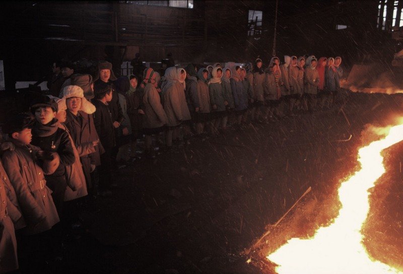 Школьники на металлургическом комбинате. Пхеньян, 1983