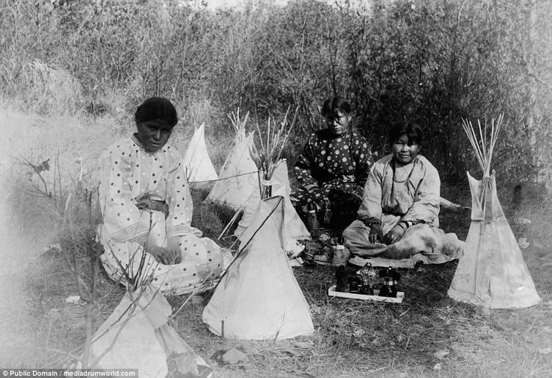 Женщины-северные шайенны, 1907 год