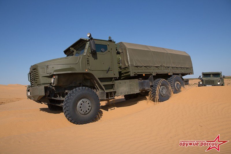 Экспедиция перспективной техники для Министерства обороны России в пустыне
