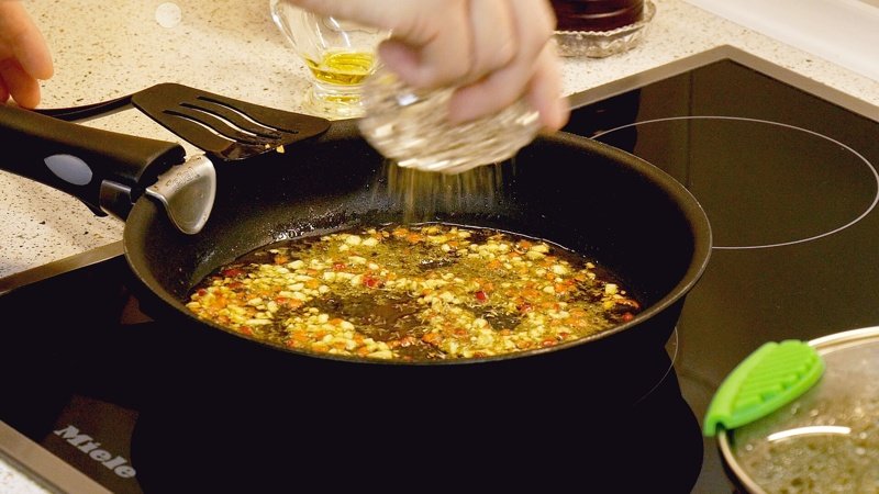108. Рисовый суп с пармезаном: изысканное первое или второе блюдо в одном рецепте