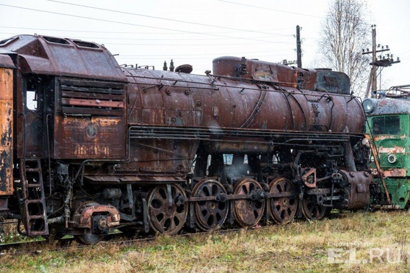 Один из самых совершенных советских паровозов – серии ЛВ. Выпускался с 1952 по 1956 год на Ворошиловградском паровозостроительном заводе.
