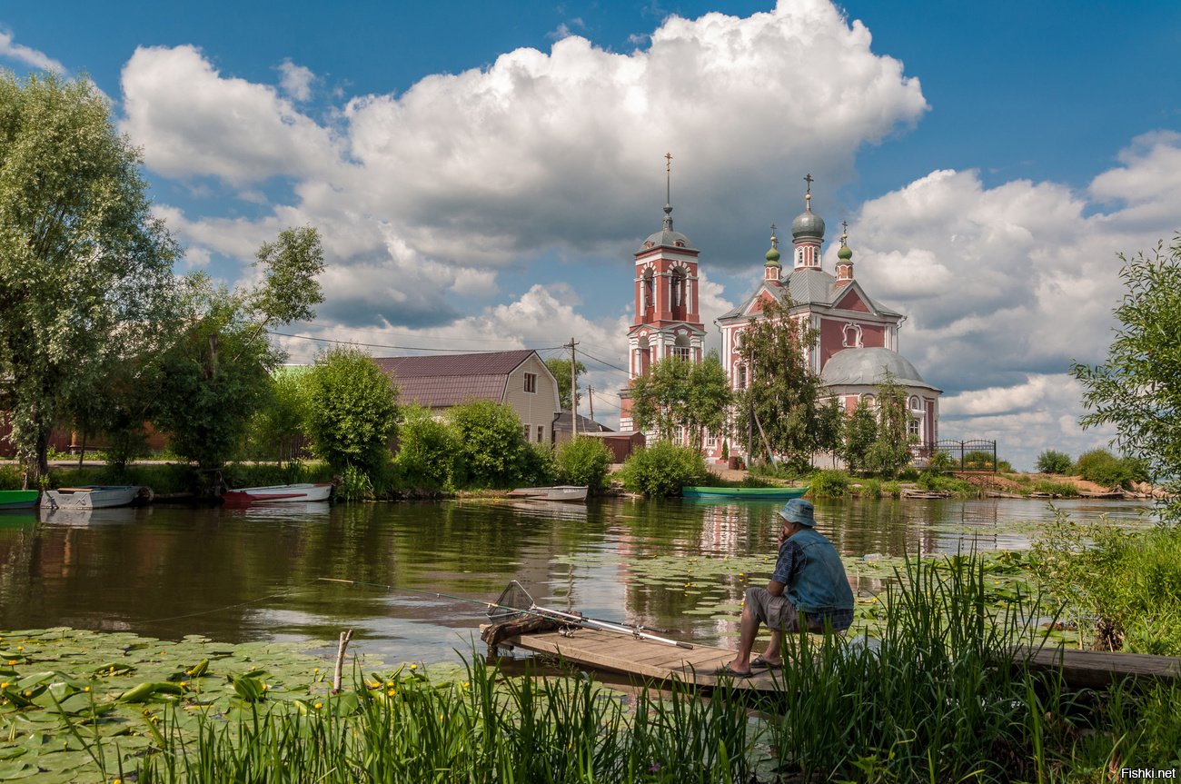 Вода в переславле залесском. Река Трубеж Переславль. Река Трубеж Переславль Залесский. Переяслав Залесский Ярославская. Переславль Залесский церкви на реке Трубеж.