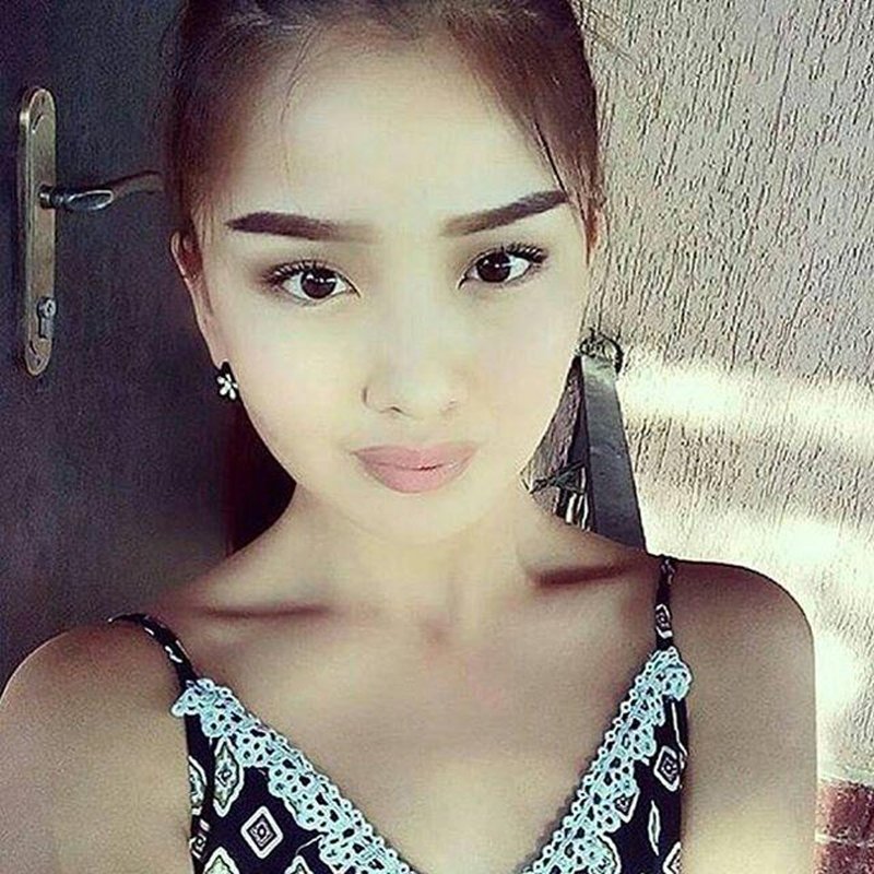 Красивые казахские девушки из соцсетей
