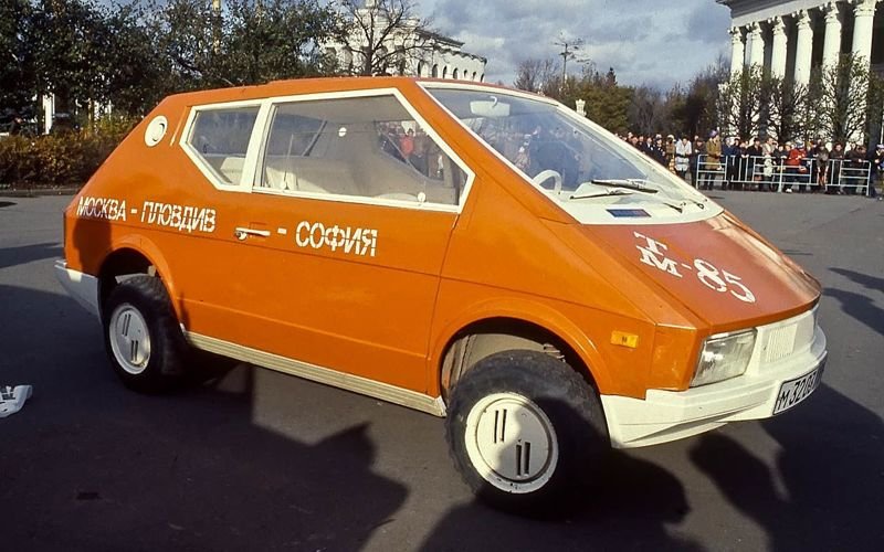 Компактную машинку класса Оки в 1985-м сделал кутаисский архитектор Вахтанг Двалишвили. 