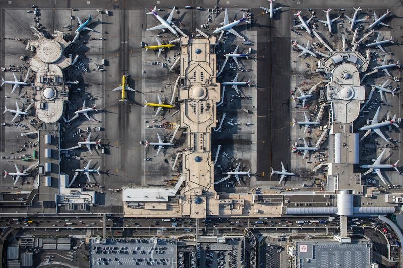 Снимки с воздуха, показывающие ошеломляющую симметрию аэропортов