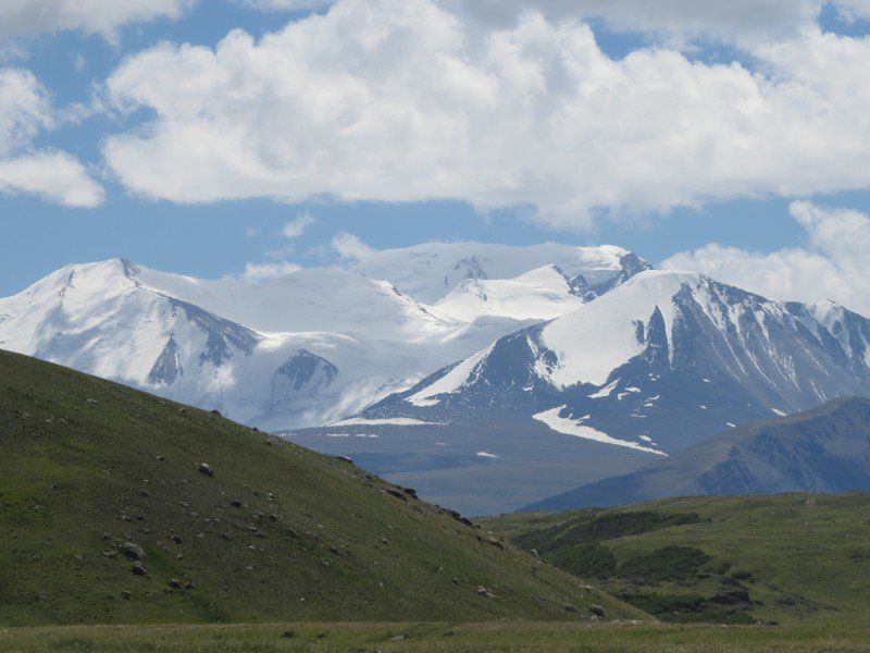Горный Алтай, плато Укок, брод через р. Ак-Алаха