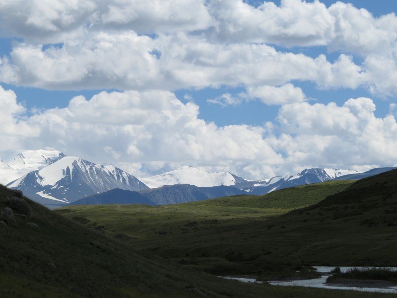 Горный Алтай, плато Укок, брод через р. Ак-Алаха