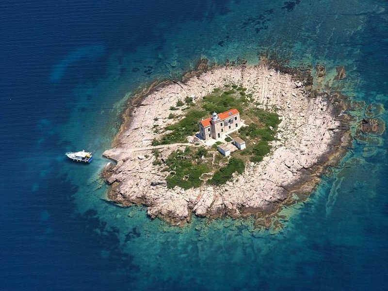 Остров Вела Сестрица, Хорватия
