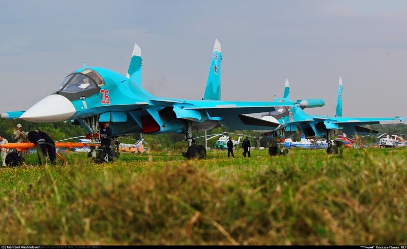 Новая партия бомбардировщиков Су-34 передана ВКС РФ