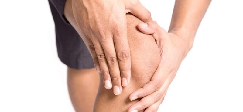 Кстати - коленные чашечки - самая травмируемая костная часть человека - ежегодно отмечают около 1,5 миллионов обращений по поводу проблем с коленной чашечкой