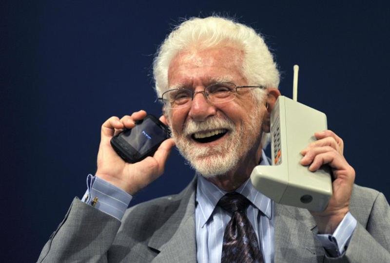 Первый в мире мобильный телефон ЛК-1