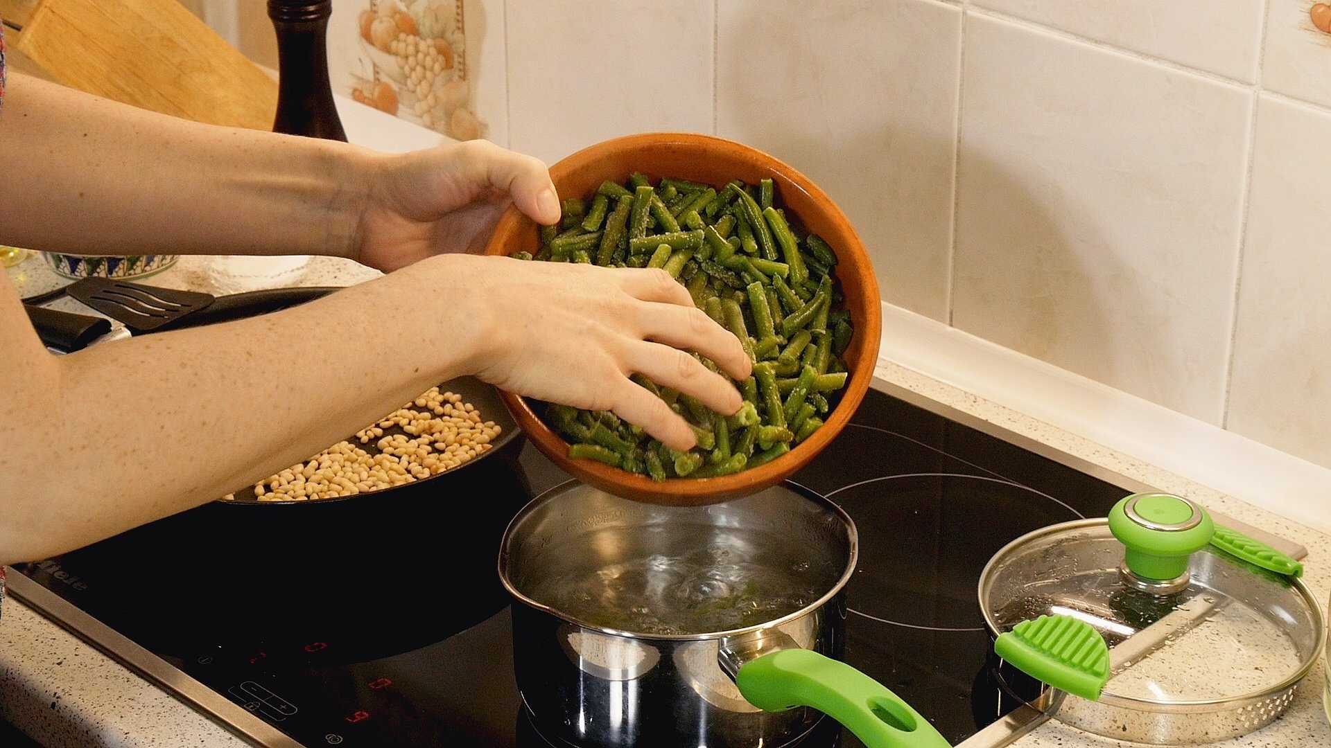 Мороженная фасоль готовить вкусно. Сколько нужно варить стручковую фасоль замороженную. Как хранить готовить из стручковой фасоли. Сколько варить стручковую фасоль замороженную.