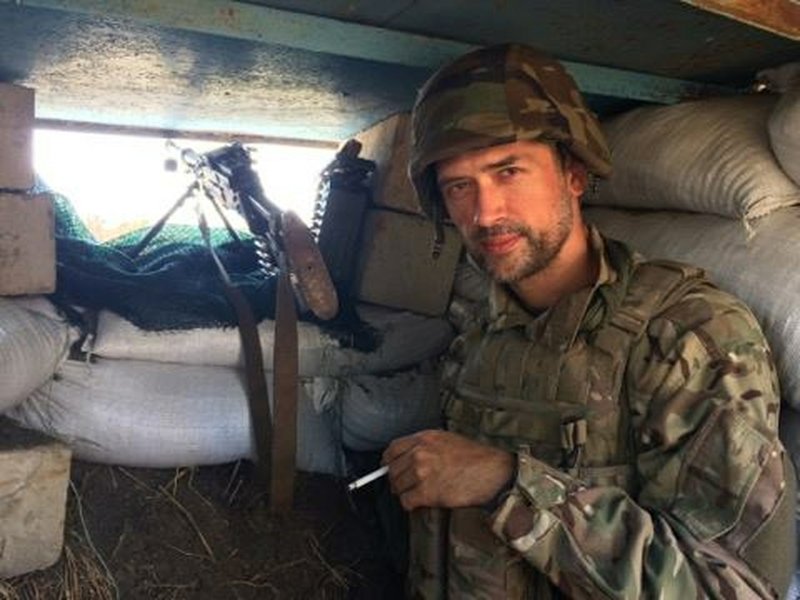 Актер Пашинин покинул передовую в Донбассе ради съемок нового фильма. Надеюсь, он не в Россию едет?