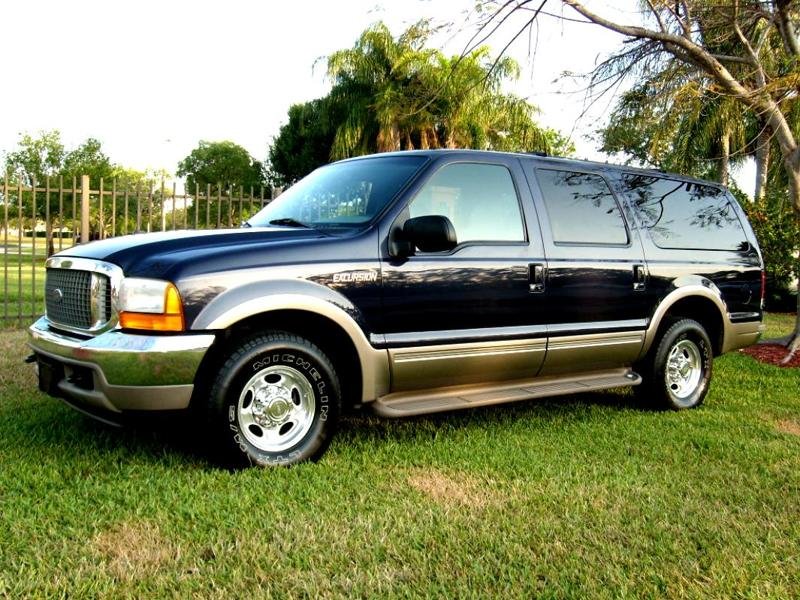 Ford Excursion (2000)