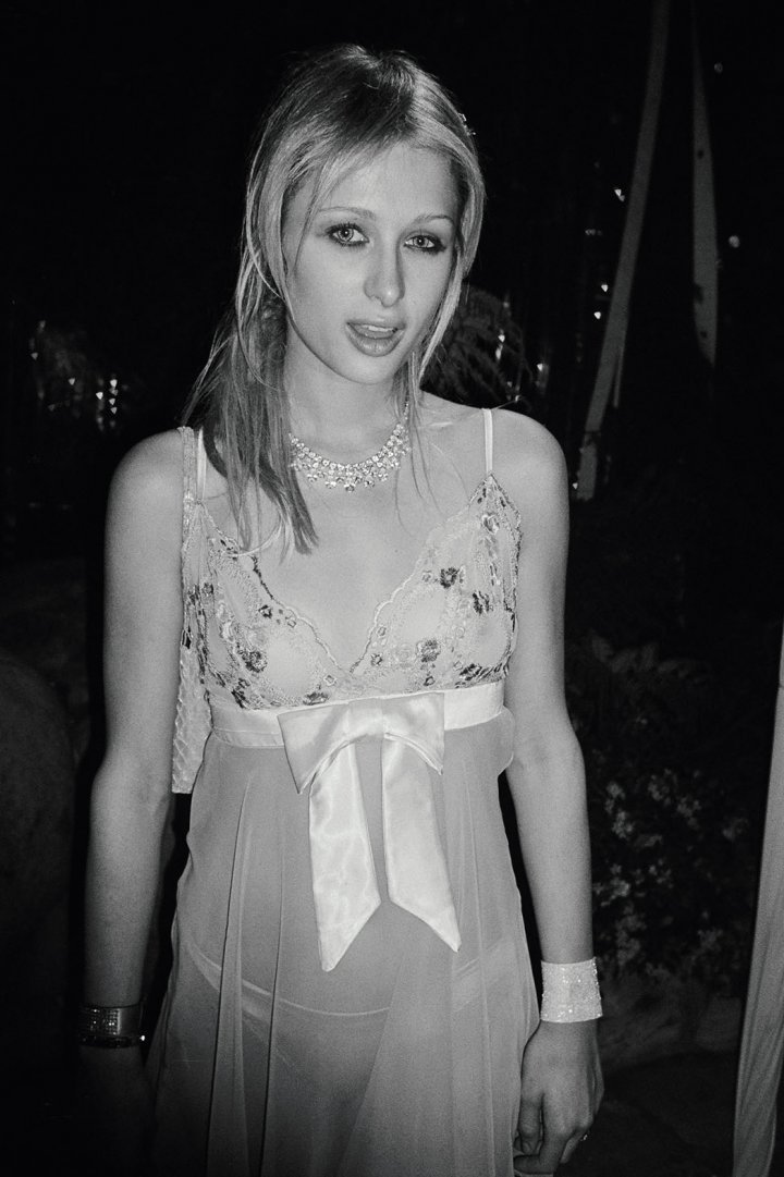 Пэрис Хилтон на пижамной вечеринке в Playboy, 2000 год