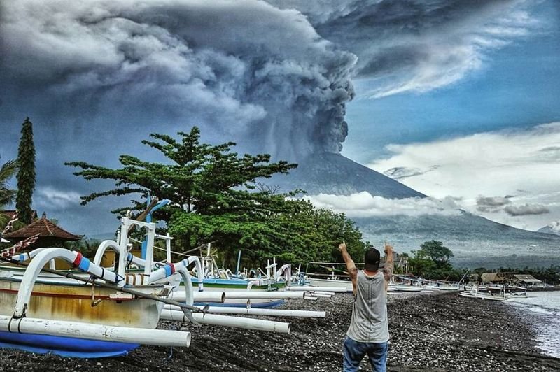 Извержение на Бали (реальный Бали)
