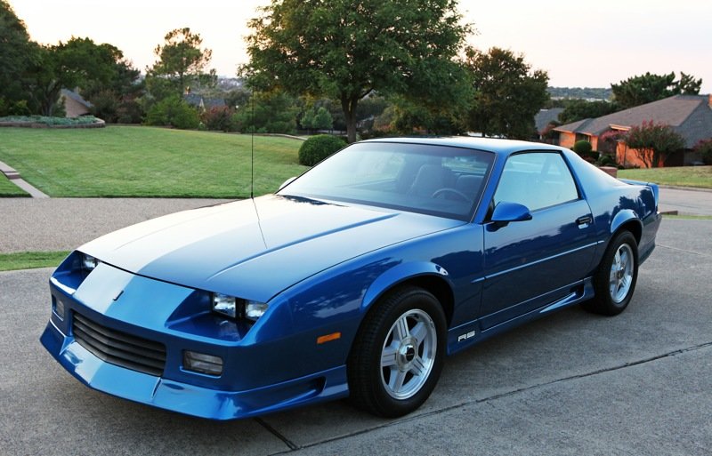 Один из пяти B4C 1991-92 годов, проданный частным лицам, сохранился до сих пор в состоянии нового автомобиля и ныне принадлежит техасскому коллекционеру Мэтту Гарретту
