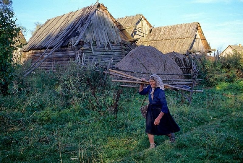 Очерк о русской лесной деревне Чухраи, затерянной в брянских лесах и во времени