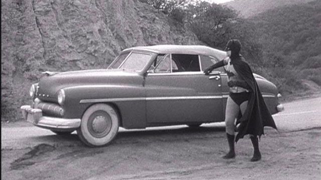 В фильме 1949 года тоже не делали специальный экземпляр авто. Это Mercury Convertible: