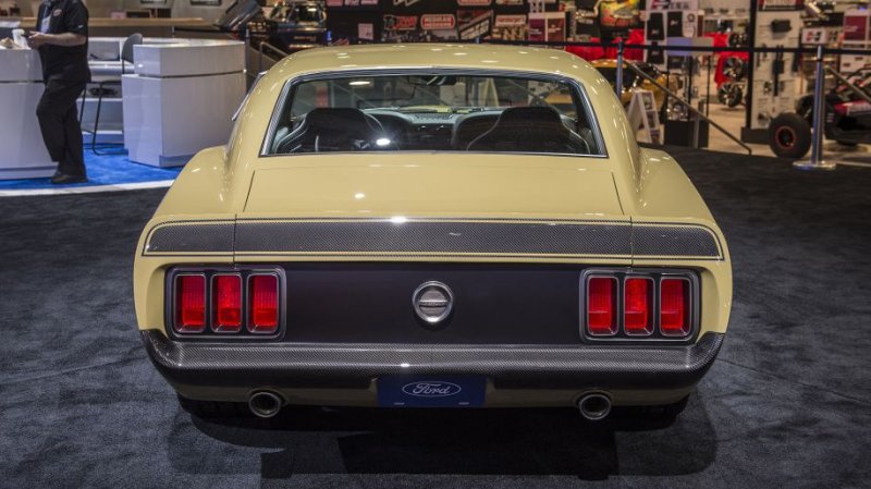 Какие машины на самом деле любит Тони Старк? Ford Mustang для Роберта Дауни-младшего