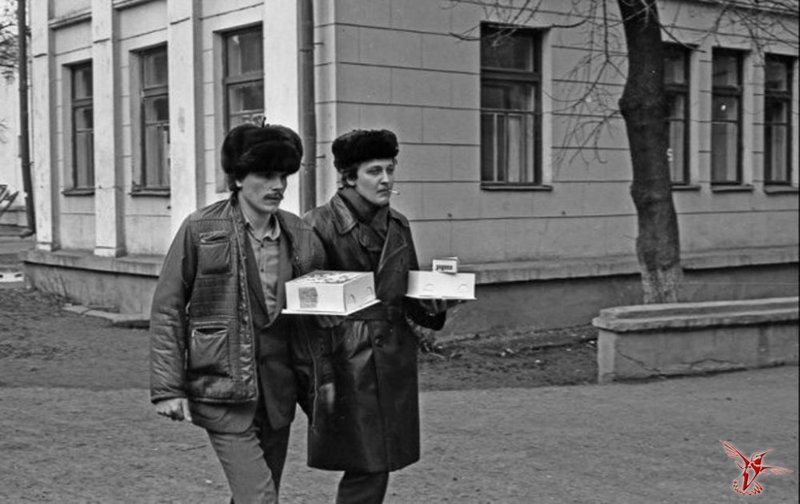 Политические коментарии соцсетей - 330