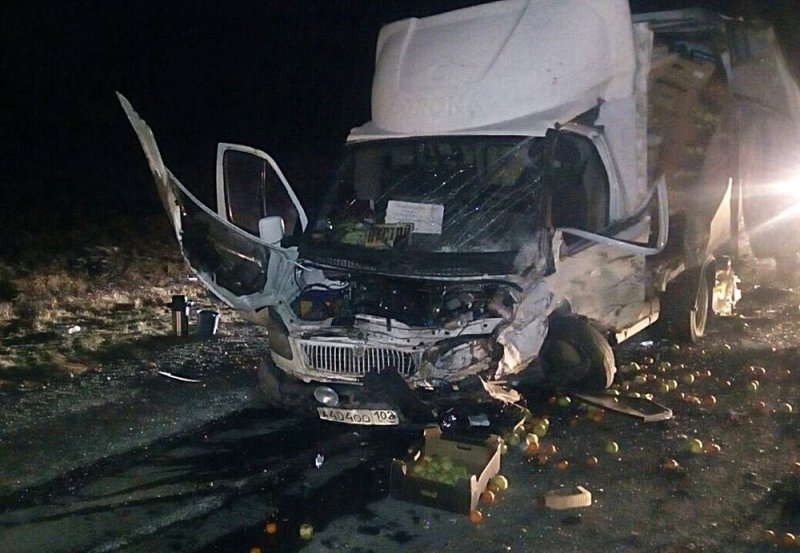 Авария дня. В Башкирии столкнулись три автомобиля