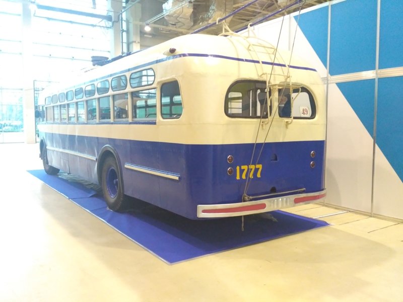 На выставке ретро автобусов и троллейбусов URBAN TRANSPORT