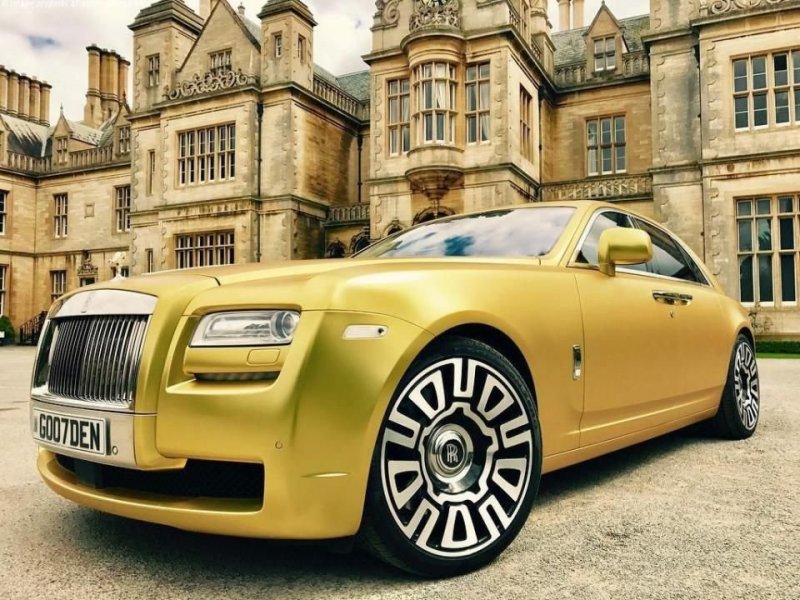 Золотой Rolls-Royce Ghost — первый британский автомобиль, продаваемый за криптовалюту