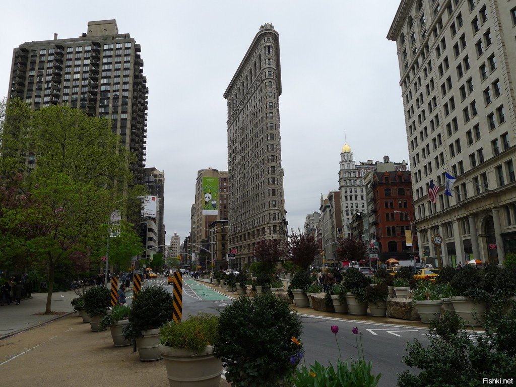 Flatiron Building - необычный дом- утюг в сердце Нью- Йорка