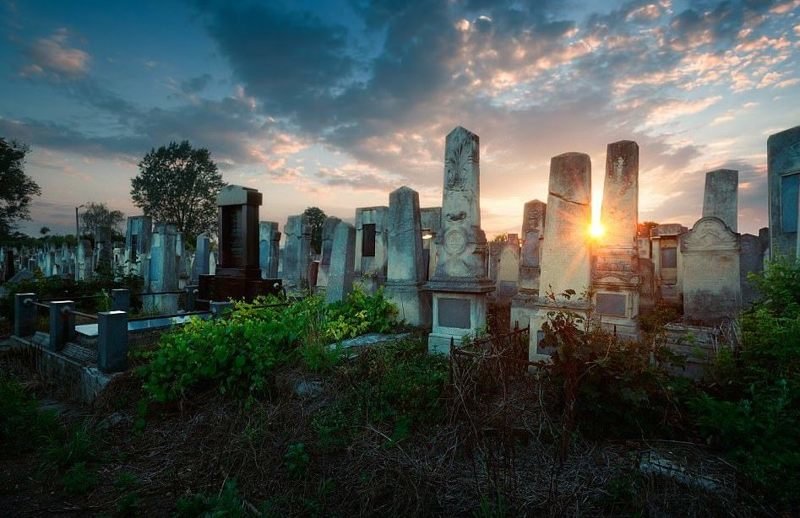 Еврейское кладбище - Черновцы, Украина