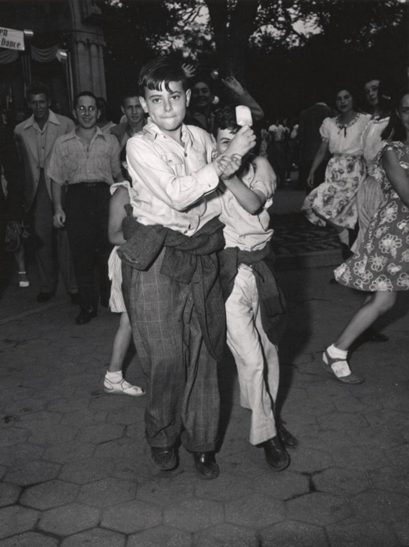 Танцы в Центральном парке, Нью-Йорк, 1939.
