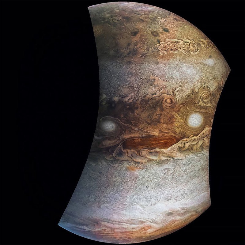 Впечатляюще! NASA показало удивительное явление на Юпитере