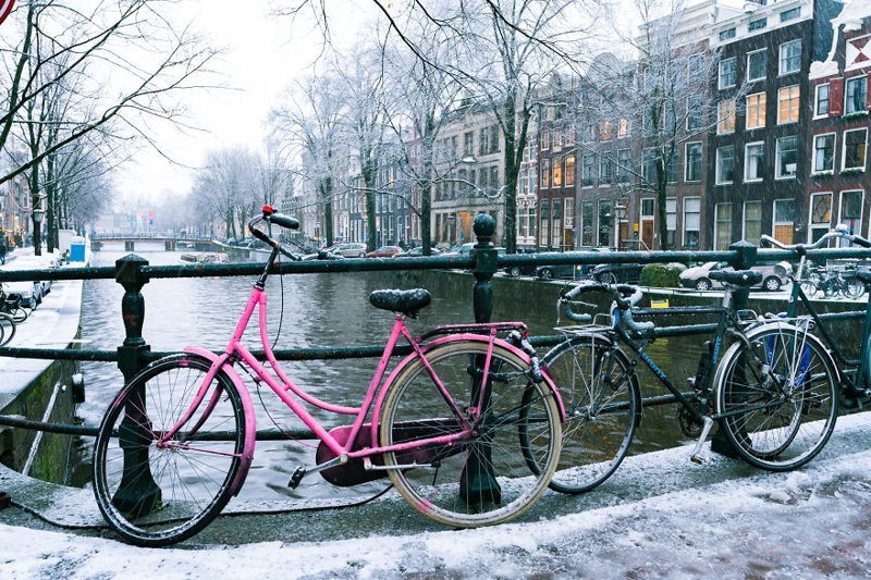 "Я никогда не видел так много снега в Амстердаме"