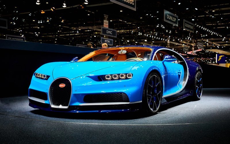 Россиянам запретили разъезжать на Bugatti 