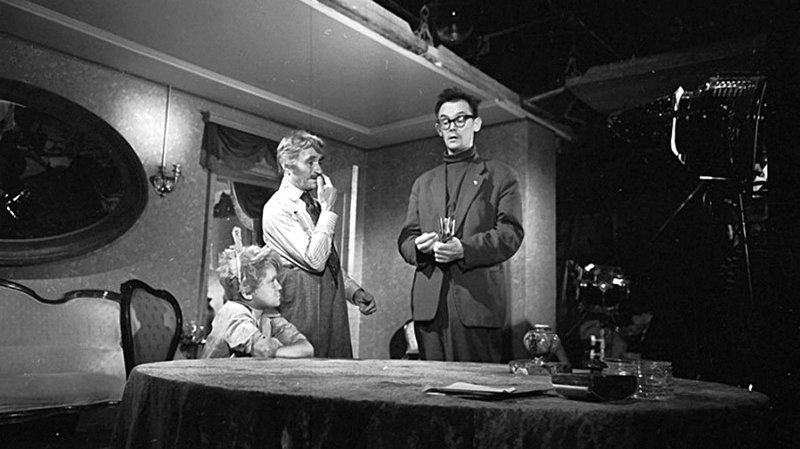 Леонид Гайдай на съемках комедии по мотивам новелл О'Генри «Деловые люди», 1962 год