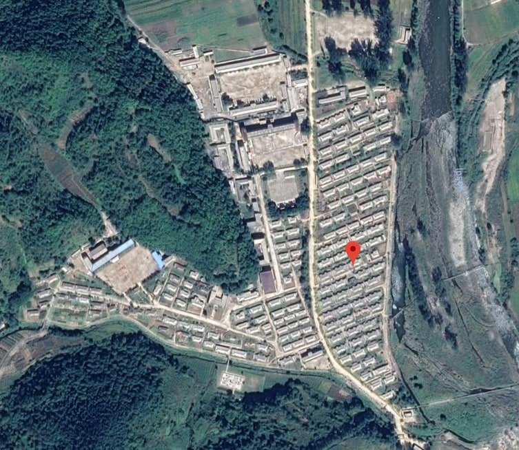 Это не город, а концентрационный лагерь Йодок - крупнейший в Северной Корее лагерь для политзаключенных