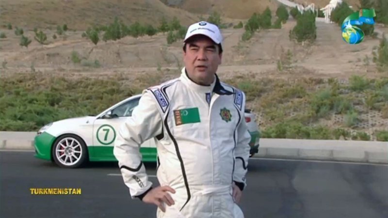 2. Гурбангулы Бердымухаммедов - президент Туркменистана, ему 60 лет