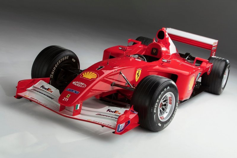 Учитывая, что в 2017 году отмечается 70-летие марки Ferrari, чему посвящено не только множество событий, но и тематические аукционы, можно было ожидать появления на торгах современной машины Формулы 1.