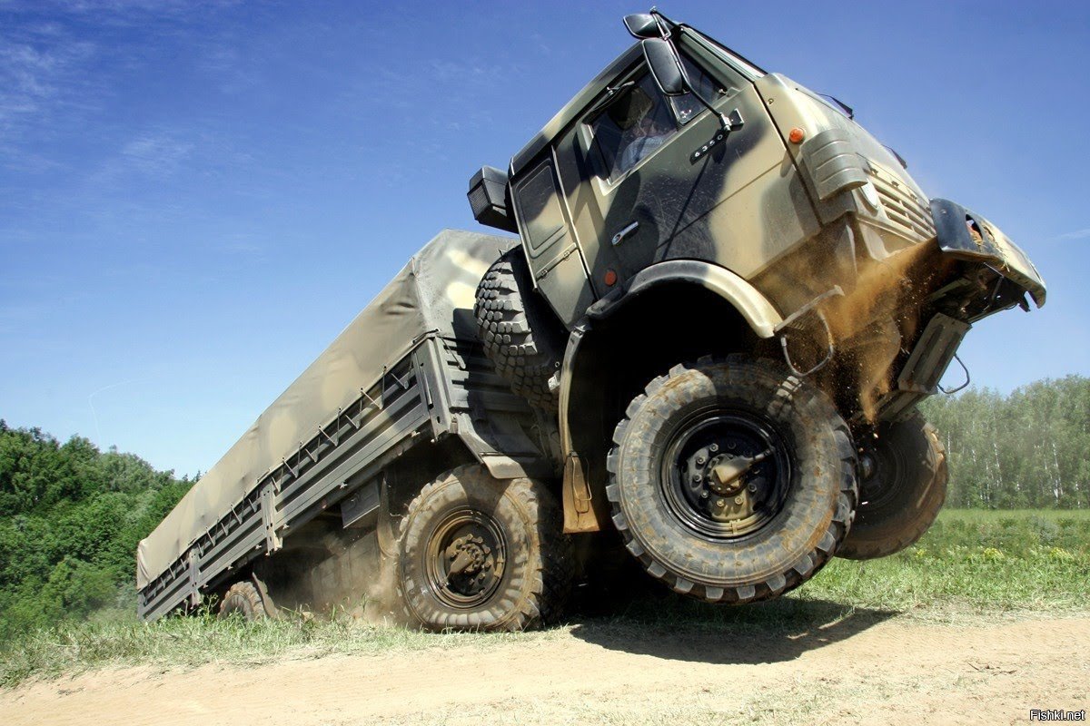 Russian truck. КАМАЗ на бездорожье. Грузовики для бездорожья. Грузовики по грязи. Монстры бездорожья.