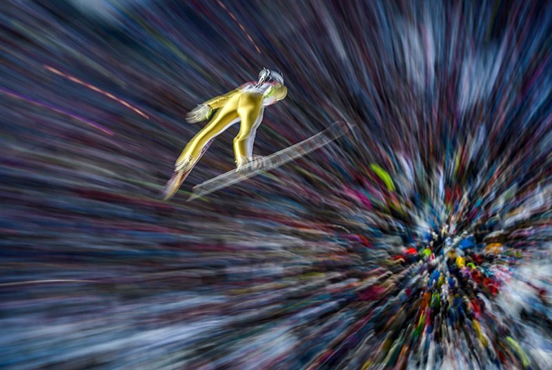 25 февраля, Лахти, Финляндия Фото: Matthias Hangst / Getty Images Американский спортсмен Кевин Бикнер в финале соревнования по прыжкам на лыжах с трамплина.