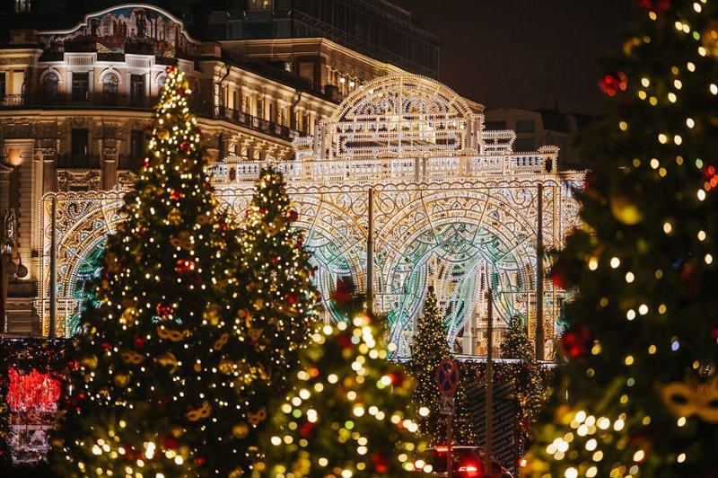 Москва, окутанная праздничным волшебством