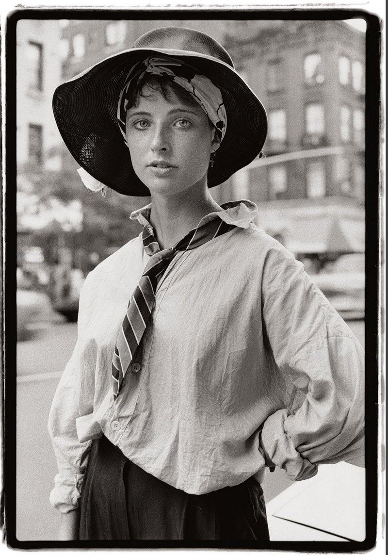 Шляпа и мужской галстук, Нью-Йорк, 1984