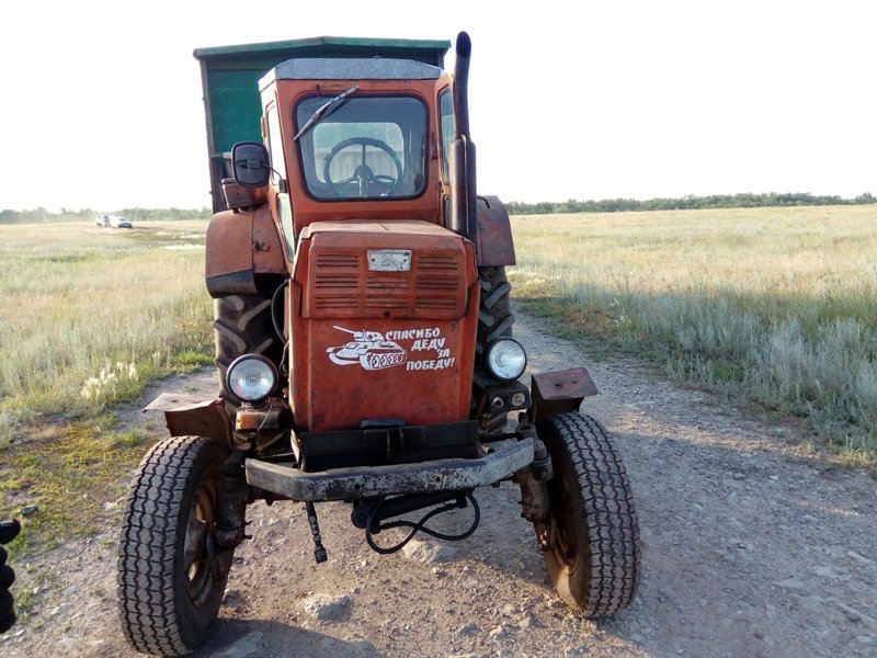 Ода советскому трактору