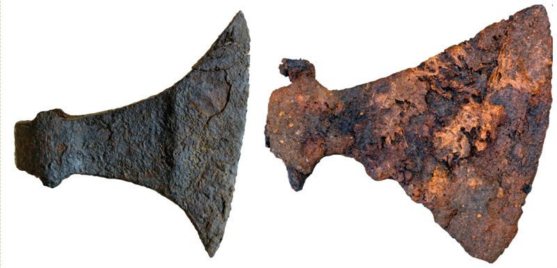 Впечатляющее топорище - один из сотен артефактов викингов, найденная во время раскопок под улицами Дублина и топор из Музея Силькеборг